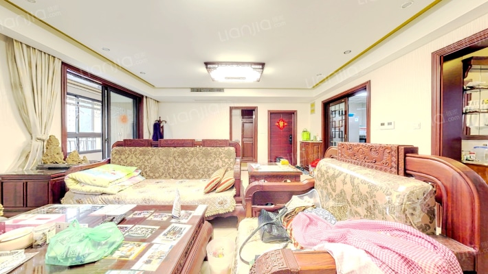 万盛金邸二手房实景图