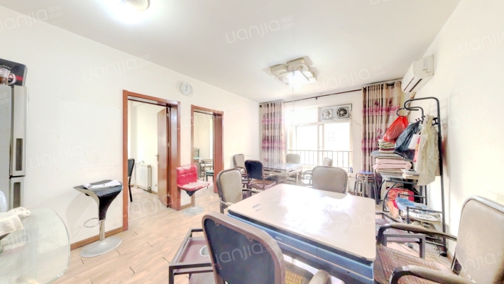 保温瓶厂小区二手房实景图