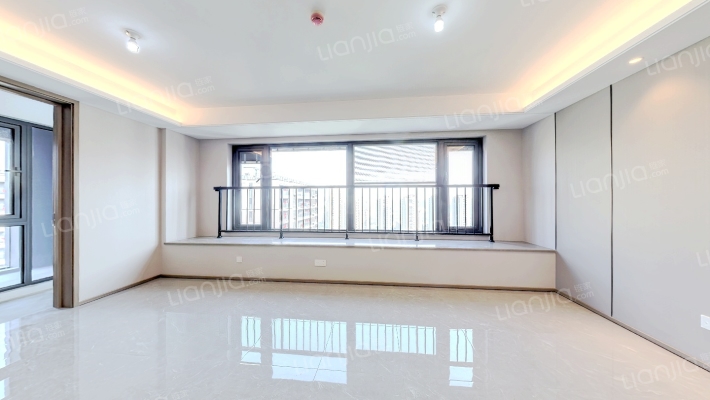 古墩彩虹轩二手房实景图