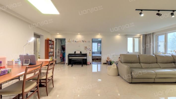 团圆居二手房实景图