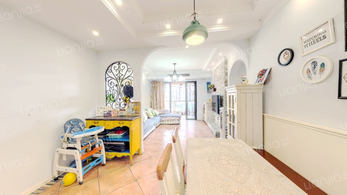 保利江上明珠锦园二手房实景图