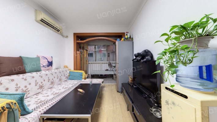 摩登小镇二手房实景图