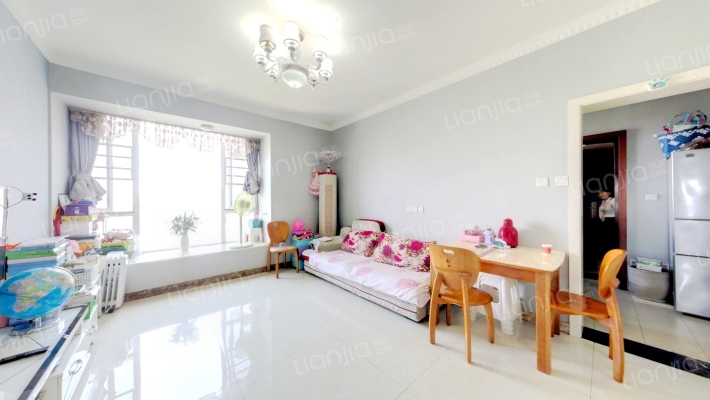 置信逸都D区二手房实景图