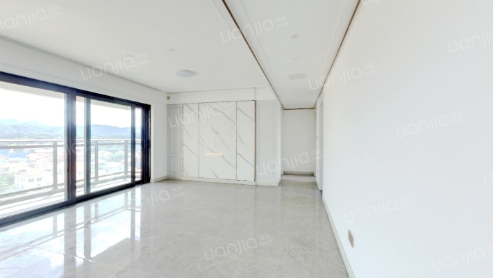 万科瑧山府二手房实景图