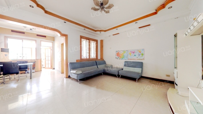 七里山西路开发公司宿舍二手房实景图