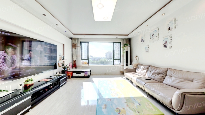 加州枫景二手房实景图