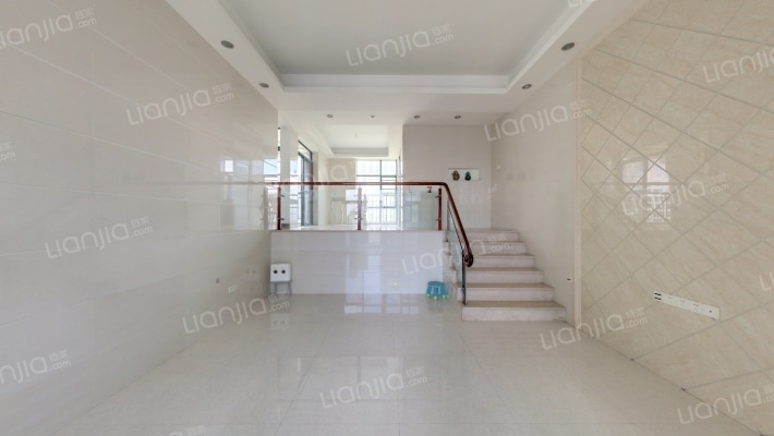 汇景上层二手房实景图