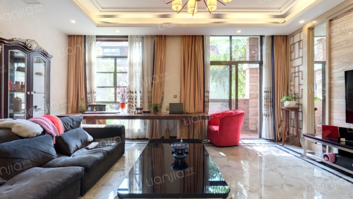 麓湖半山一期二手房实景图