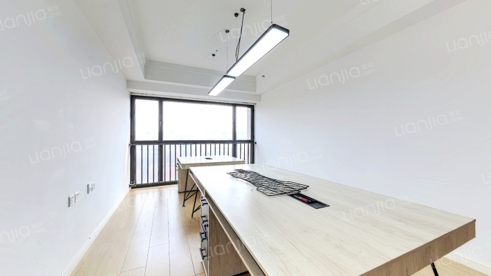 天鹅堡二手房实景图