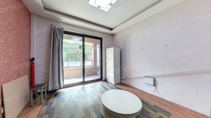 滴水湖馨苑一期二手房实景图