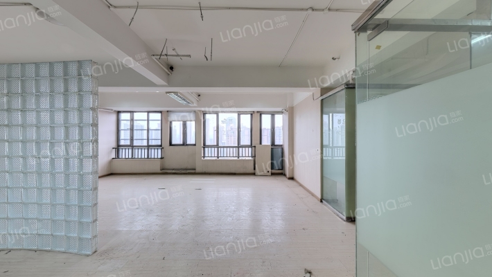 观音桥Cosmo二手房实景图