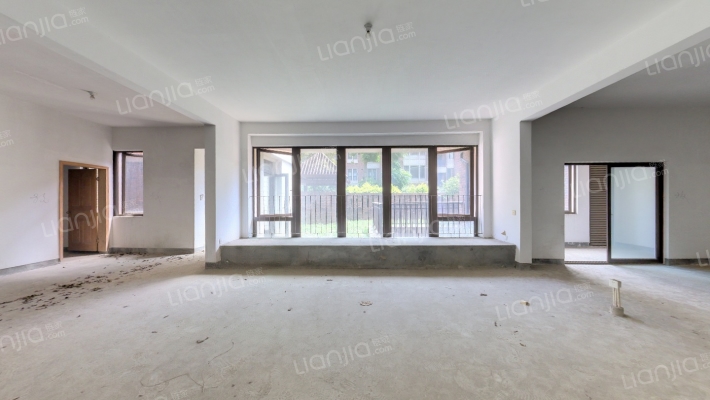 橡树湾一期联庭别墅二手房实景图