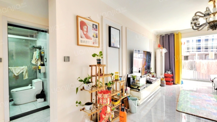 辰弘佳苑二手房实景图