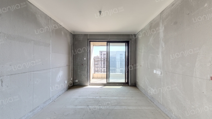 绿都元正望晴川二手房实景图