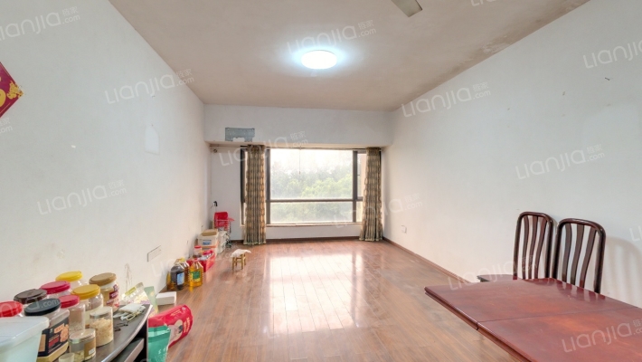 外滩铭座二手房实景图