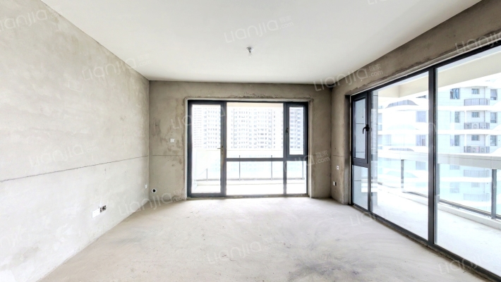 润江昆仑府二手房实景图