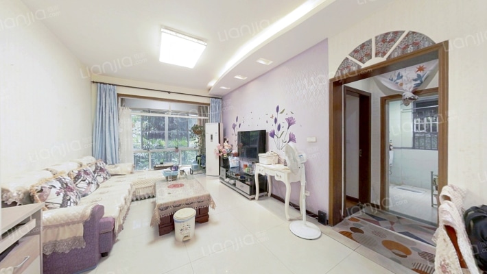 保利香槟花园B区二手房实景图