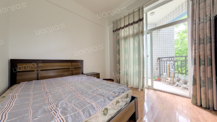 自由假日二手房实景图