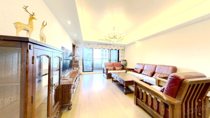 璞悦山二手房实景图