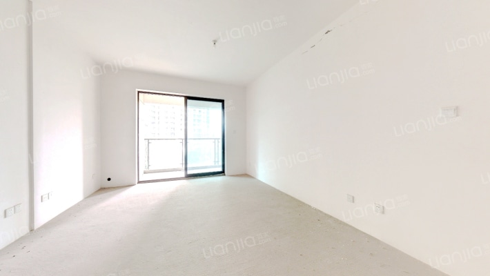 长冶南阳御龙府一期二手房实景图