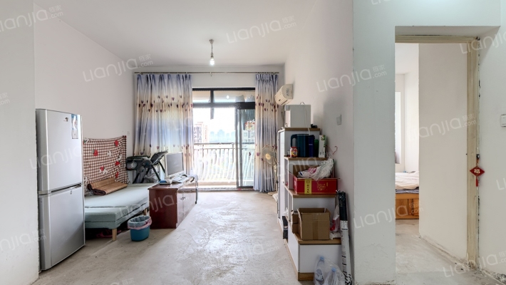 和源家园246号二手房实景图