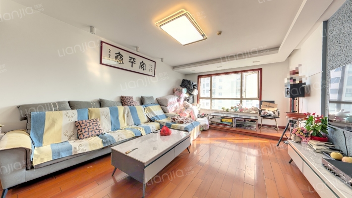 城市公寓二手房实景图