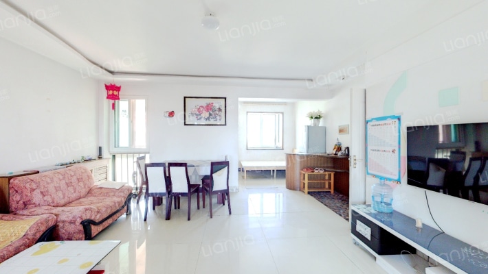 松霞新苑南小区二手房实景图