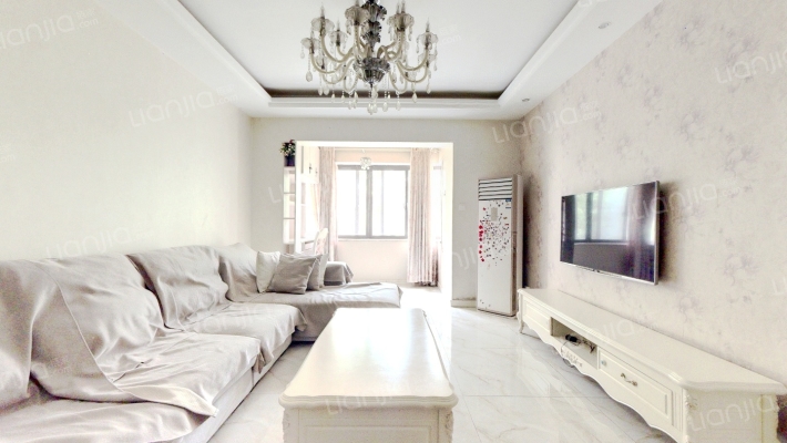 青房天韵华庭二手房实景图