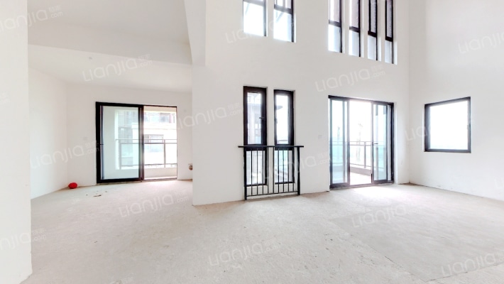 朗悦二手房实景图