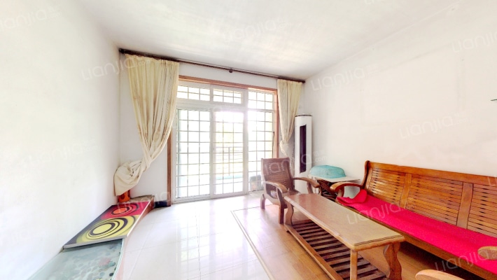 美加湖滨新城一期二手房实景图