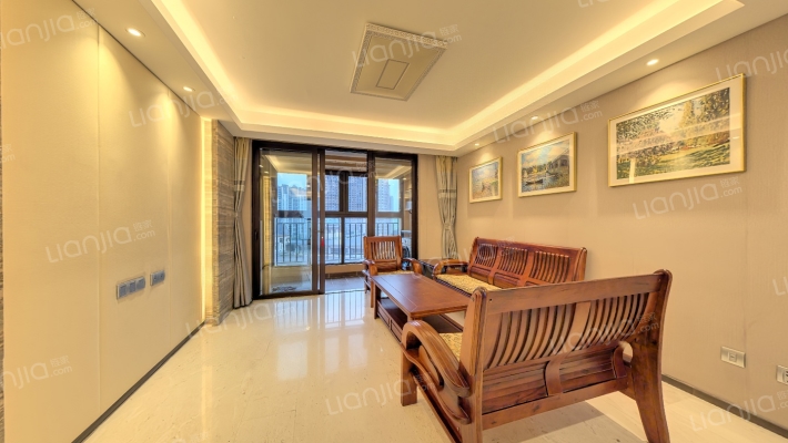 雅居乐滨江国际三四期二手房实景图