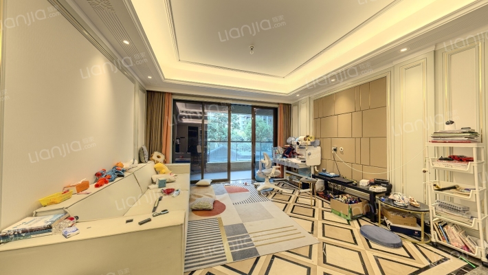 滨江领樾二手房实景图