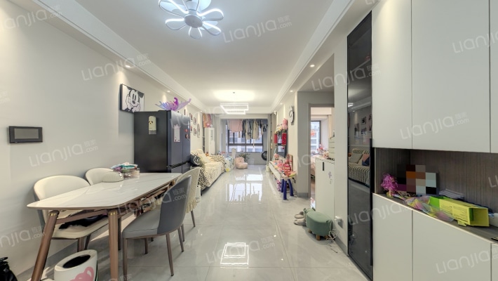 中梁力高云湖印二手房实景图