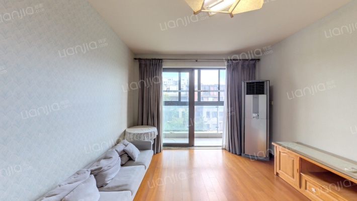 金地湾流域（二期569弄）二手房实景图