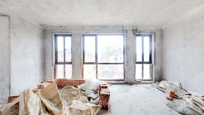 雨润星雨华府二手房实景图