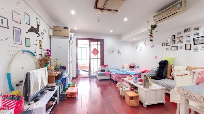 奥林清华东区二手房实景图