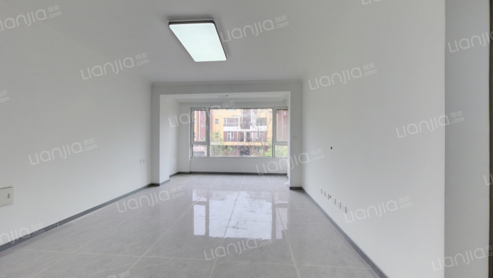 城建逸品假日二手房实景图