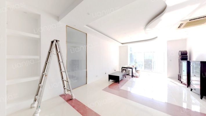 汤臣高尔夫(公寓)二手房实景图