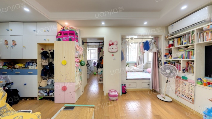 和龙新苑二手房实景图