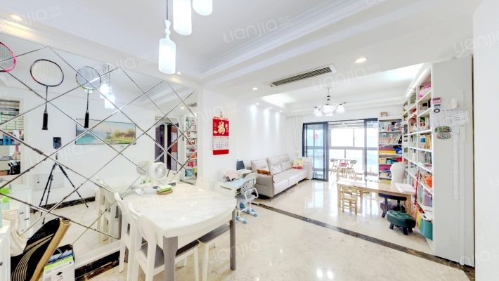 金山湖景大厦二手房实景图