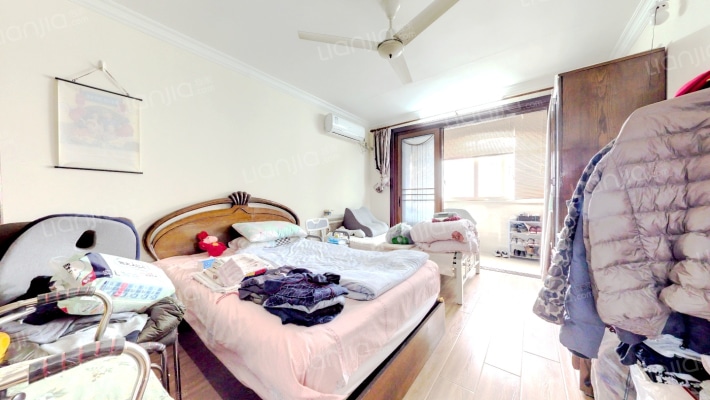 阳曲路570弄二手房实景图