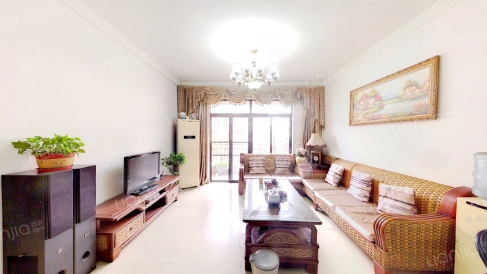 荣崋豪苑二手房实景图