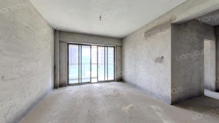 荣佳国韵二期二手房实景图