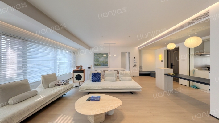 建发央著二手房实景图