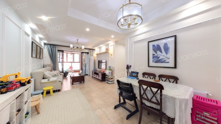 中德英伦联邦B区二手房实景图