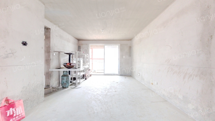 鸿锦凤凰新城二手房实景图