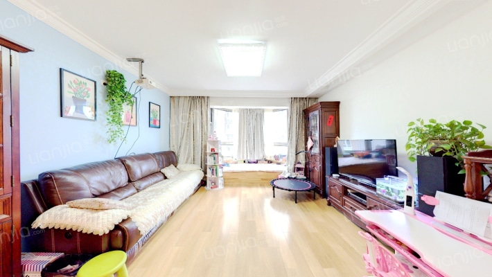 圣馨大地二手房实景图