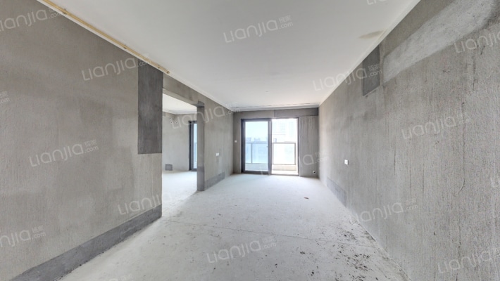 碧桂园御江东郡二手房实景图