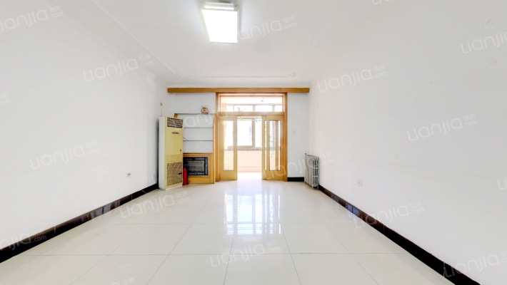 微波局宿舍二手房实景图