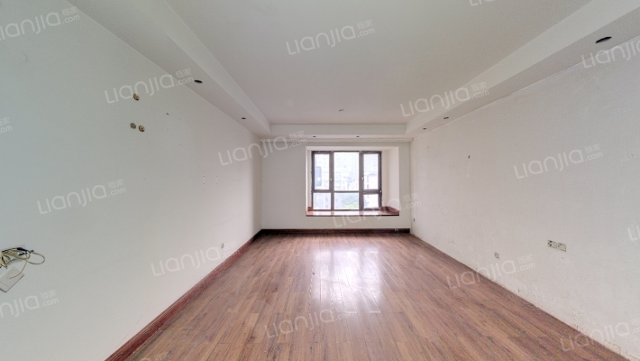 煌华晶萃城二手房实景图